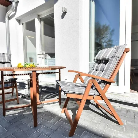 Holiday home Kleines Ferienhaus Kuschelnest Kamminke
